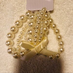 Stylish pearl bracelet